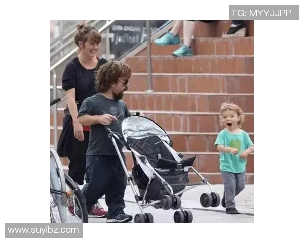 泰国足球界的矮个传奇他以身高打破常规成就辉煌职业生涯